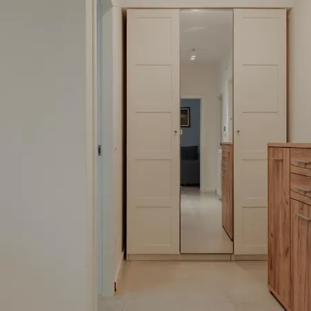 Elettra's X4 Totally Renovated Τεργέστη